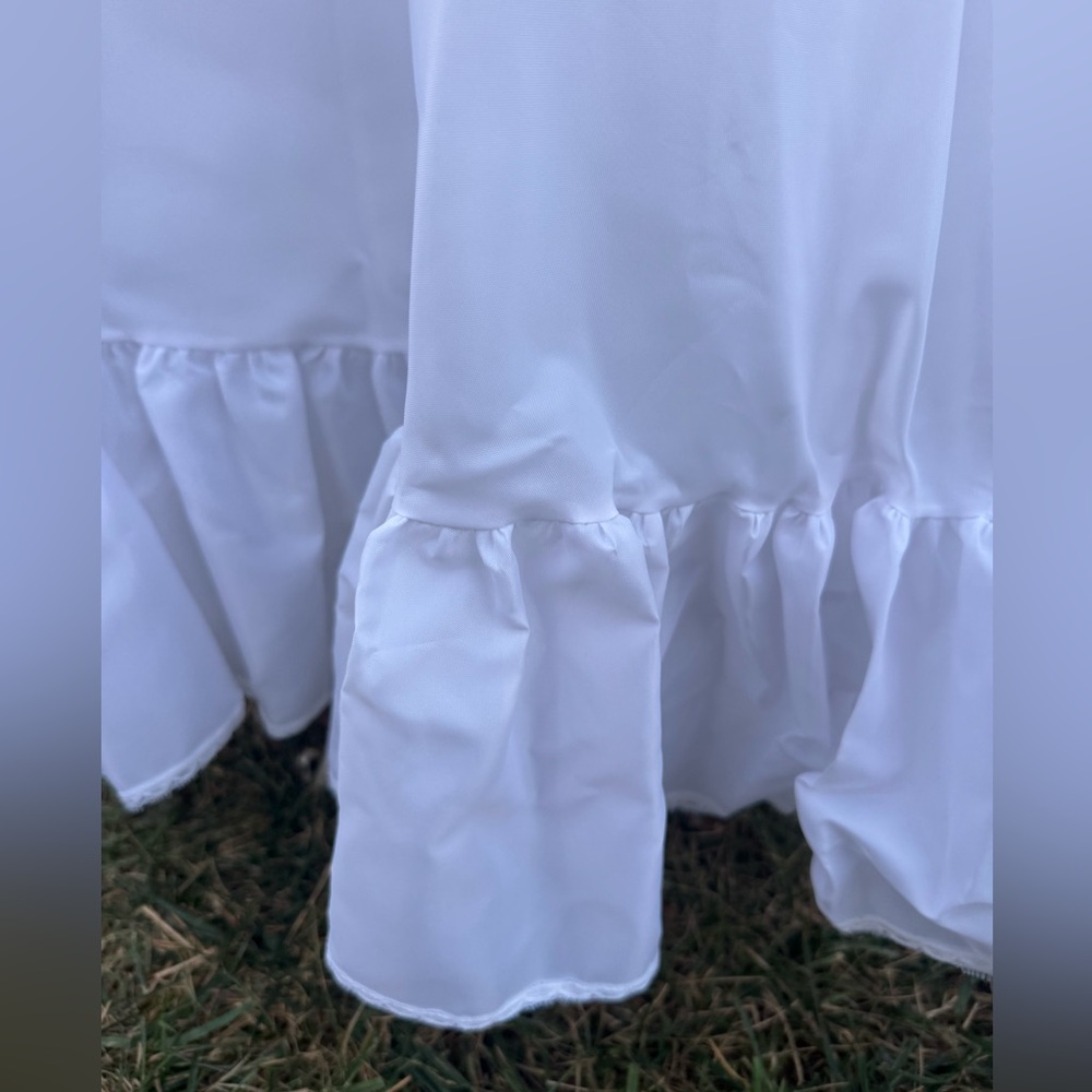 White Ruffled Full-Length underskirt - Picture 7 of 9